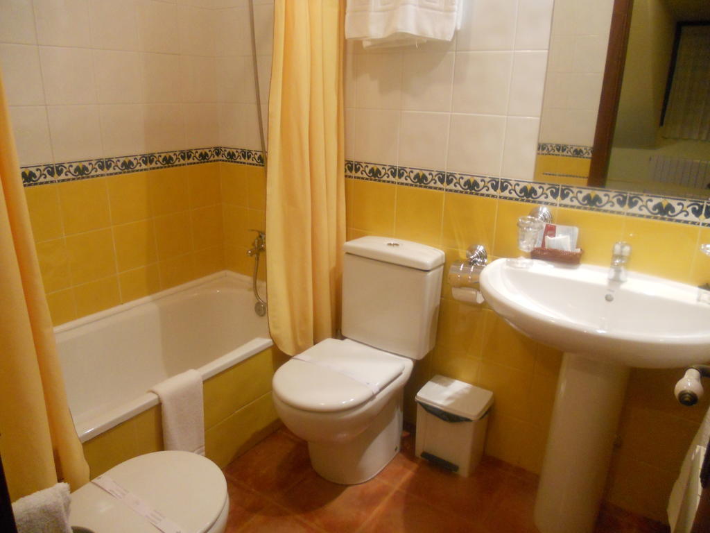 Hotel Taramundi Habitación foto
